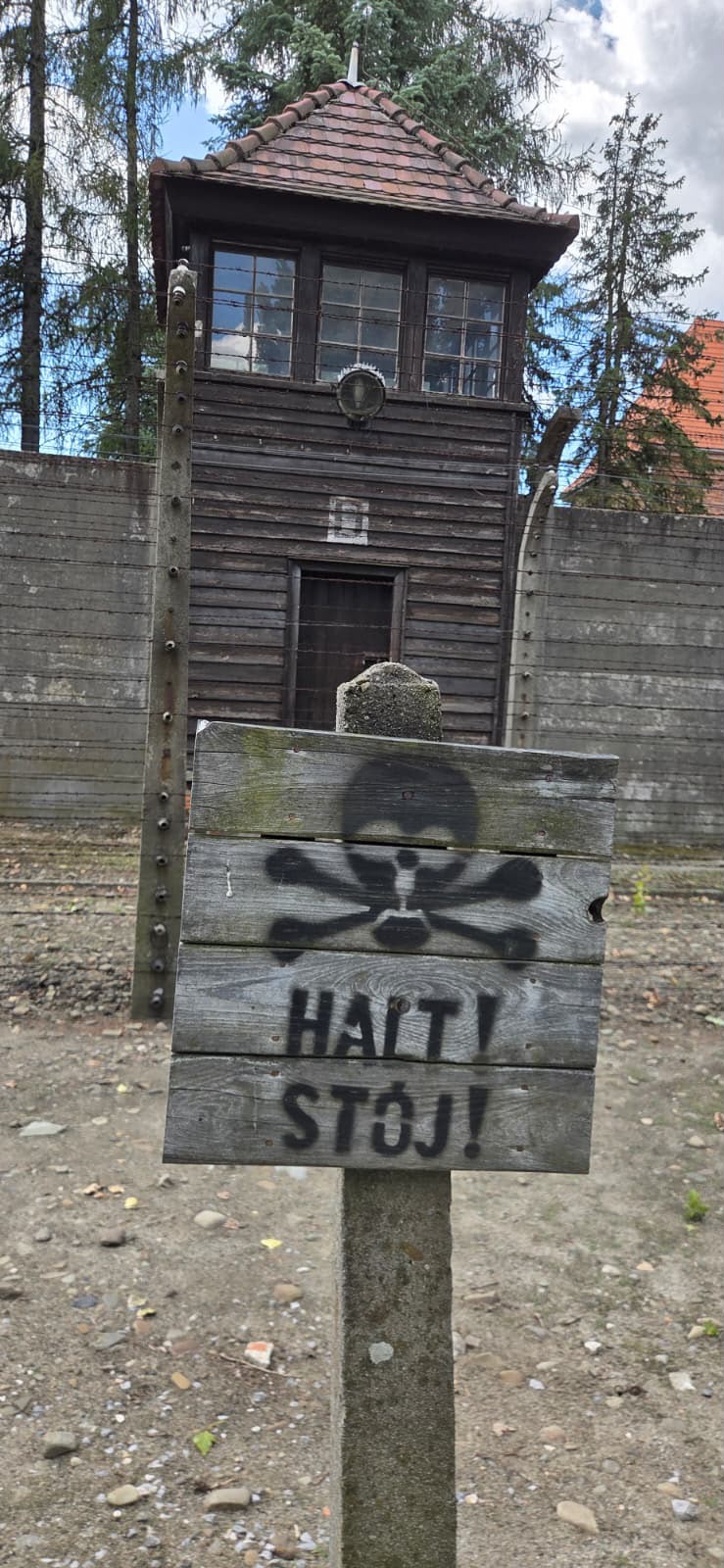 Dank an Stiftungen und Förderer für die Gedenkreise - Bild 13